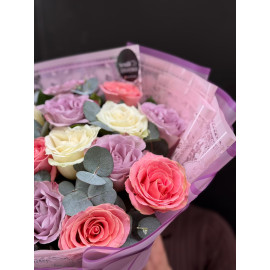 15 RENKLİ GÜL BUKETİ